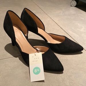 NWT A New Day 8.5 Black Pointed Heels